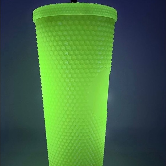 👑 BRAND NEW RARE STARBUCKS GLOW IN THE DARK NEON GREEN STUDDED VENTI TUMBLER! - Picture 2 of 2